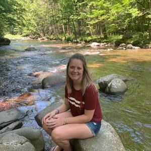 Meet your Posher, Abbey